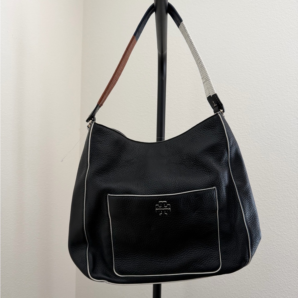 Tory Burch Berkeley Hobo Black Pebbled Leather White Trim Shoulder Bag - Picture 2 of 10